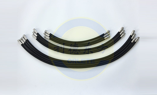 動(dòng)車組制動(dòng)系統(tǒng)用橡膠軟管